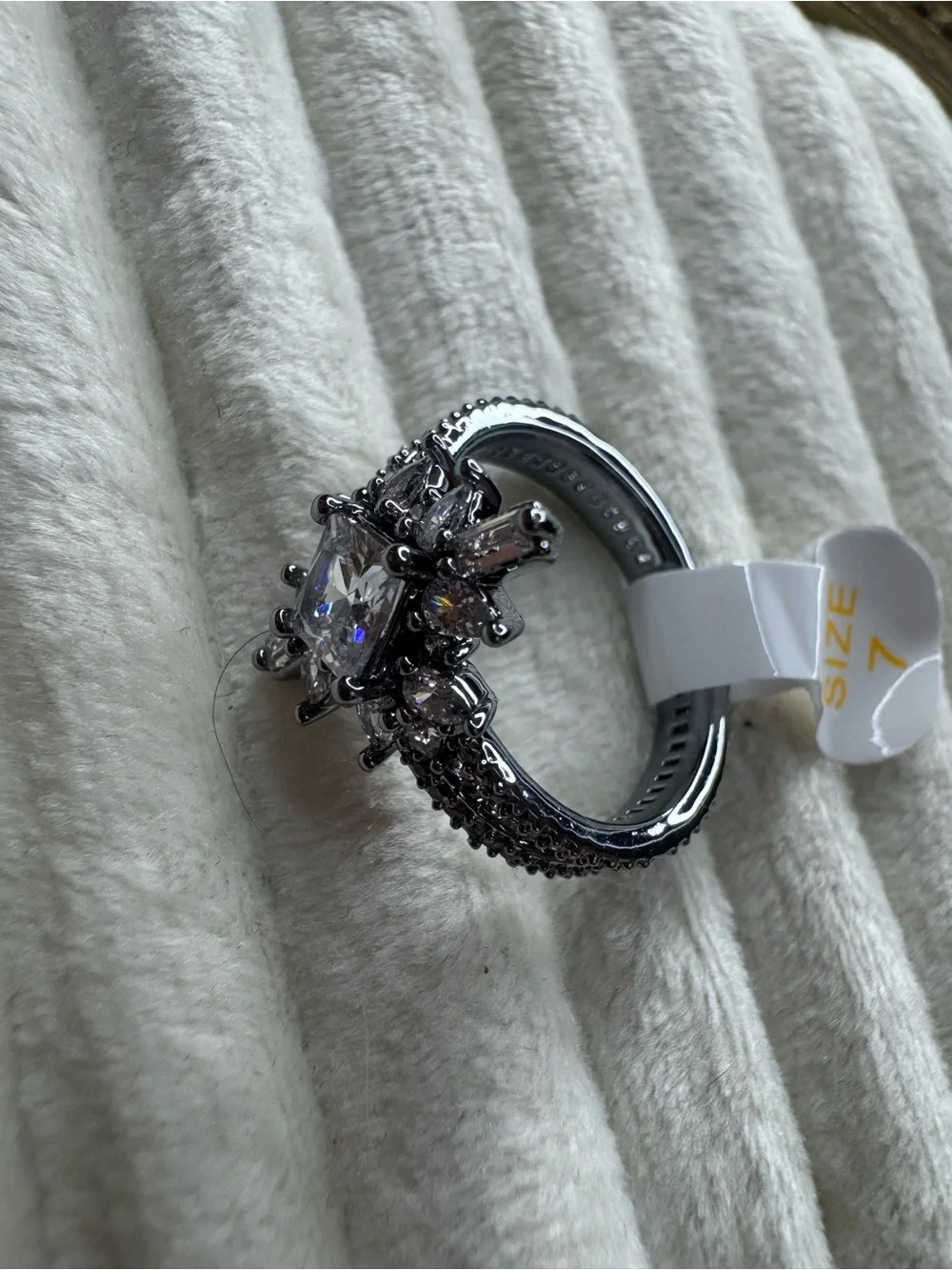 Bomb Party sparkling hematite
